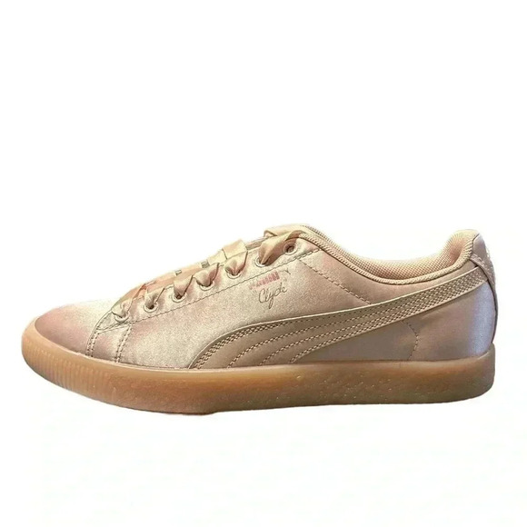 Puma Clyde Satin Rose Gold Sneaker Size 7 (Big Kid /junior) New in Box - Picture 1 of 9